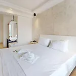 The G By Jl Otel Saint Julian's