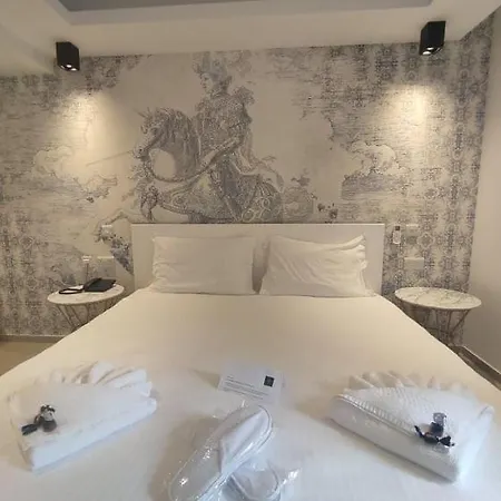 The G By Jl 3* St. Julian's