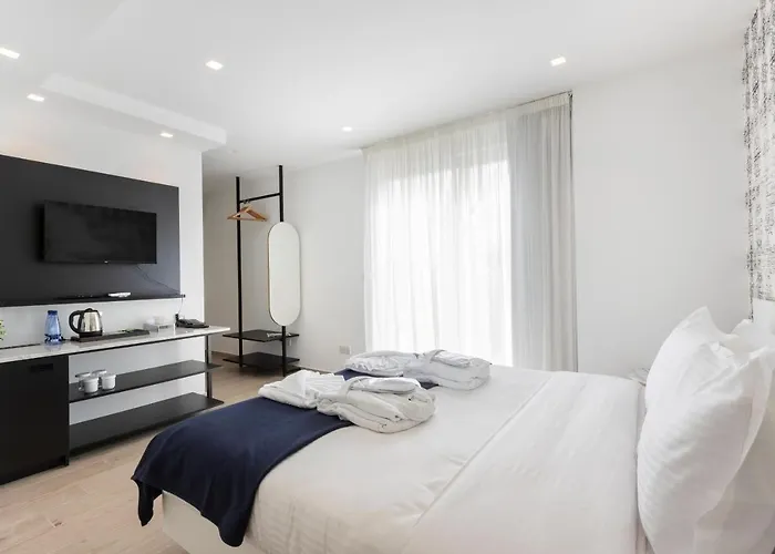 The G By Jl Hotel 3*