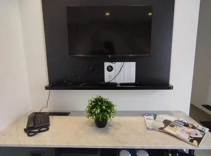 Hotel The G By Jl 3*