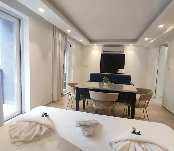 The G By Jl 3* St. Julian's